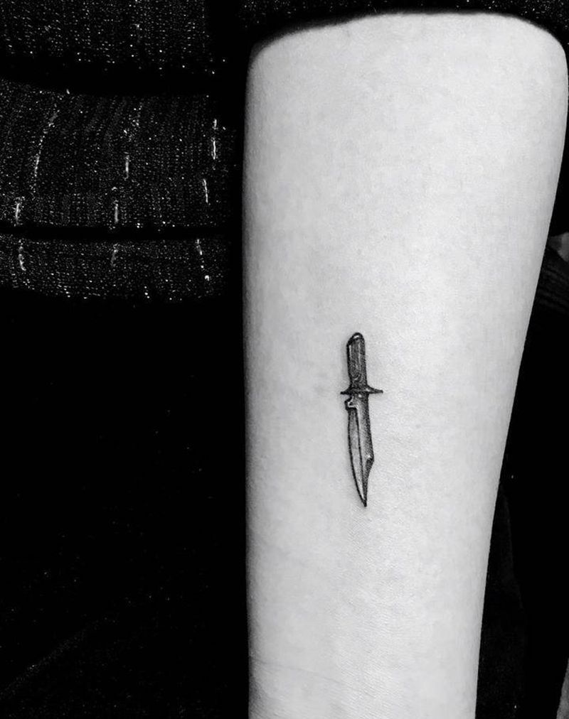 小刀纹身图片