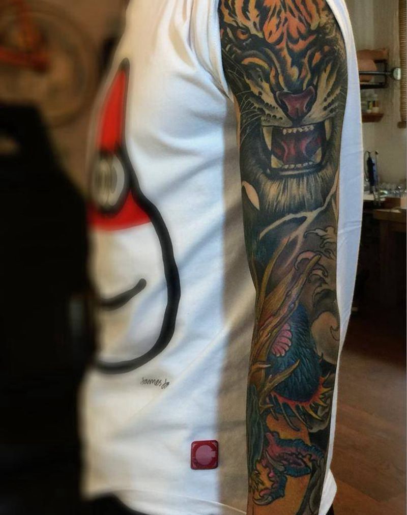 龙虎斗纹身图片