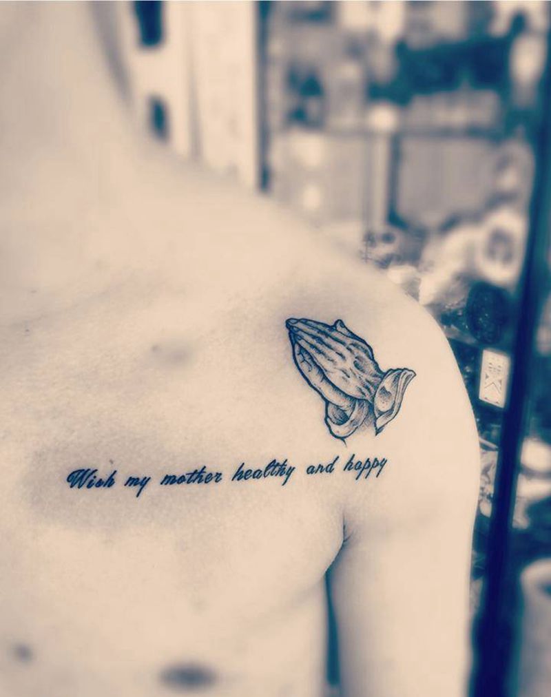 祈祷之手纹身图片