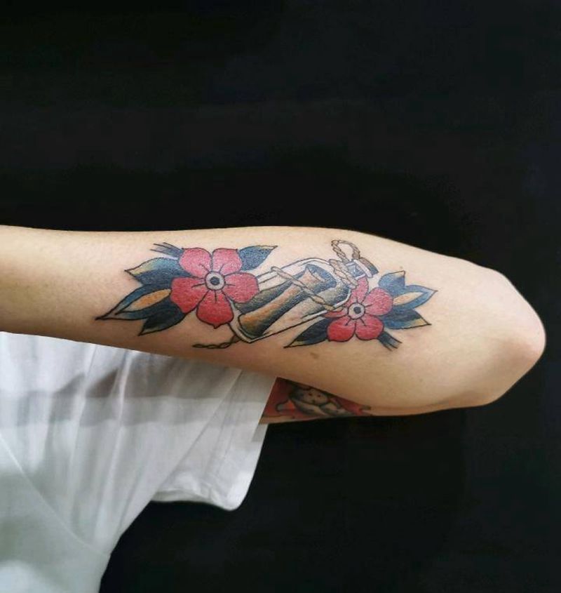 school漂流瓶纹身图片_手臂Old School纹身图案