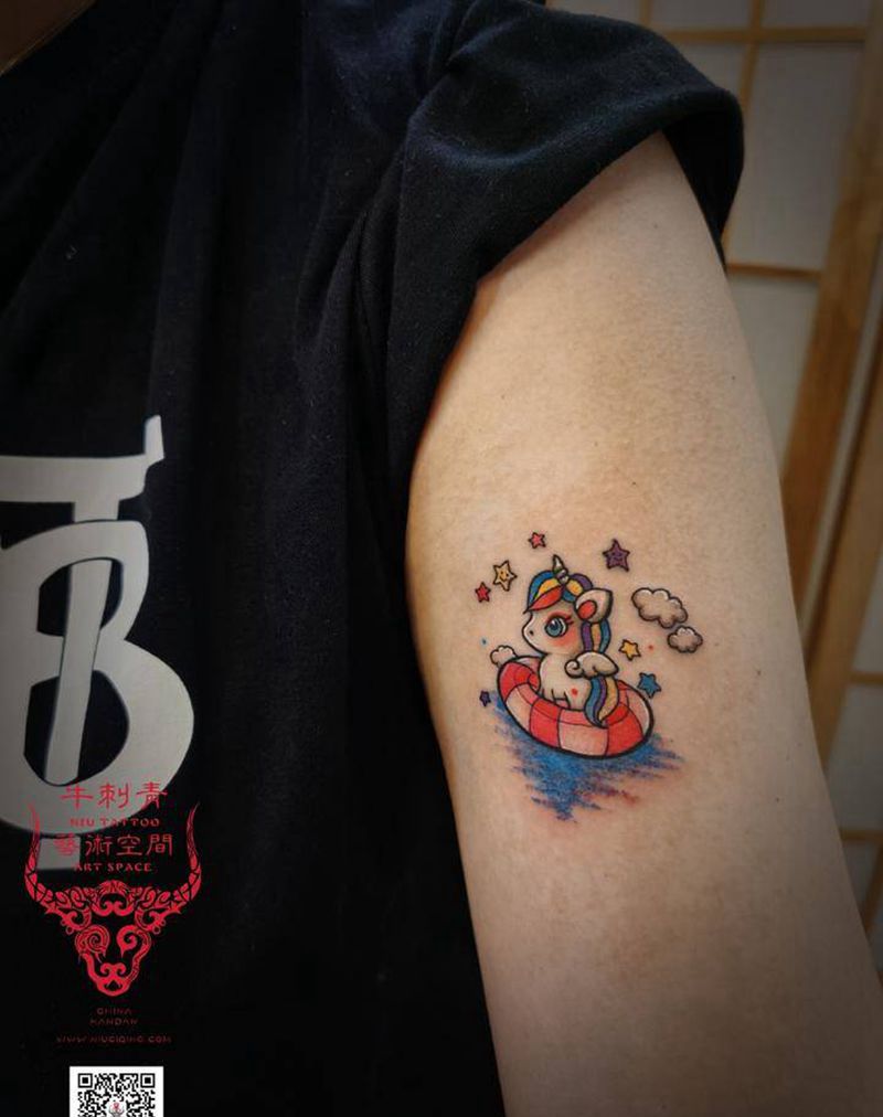 独角兽纹身图片_手臂水彩纹身图案