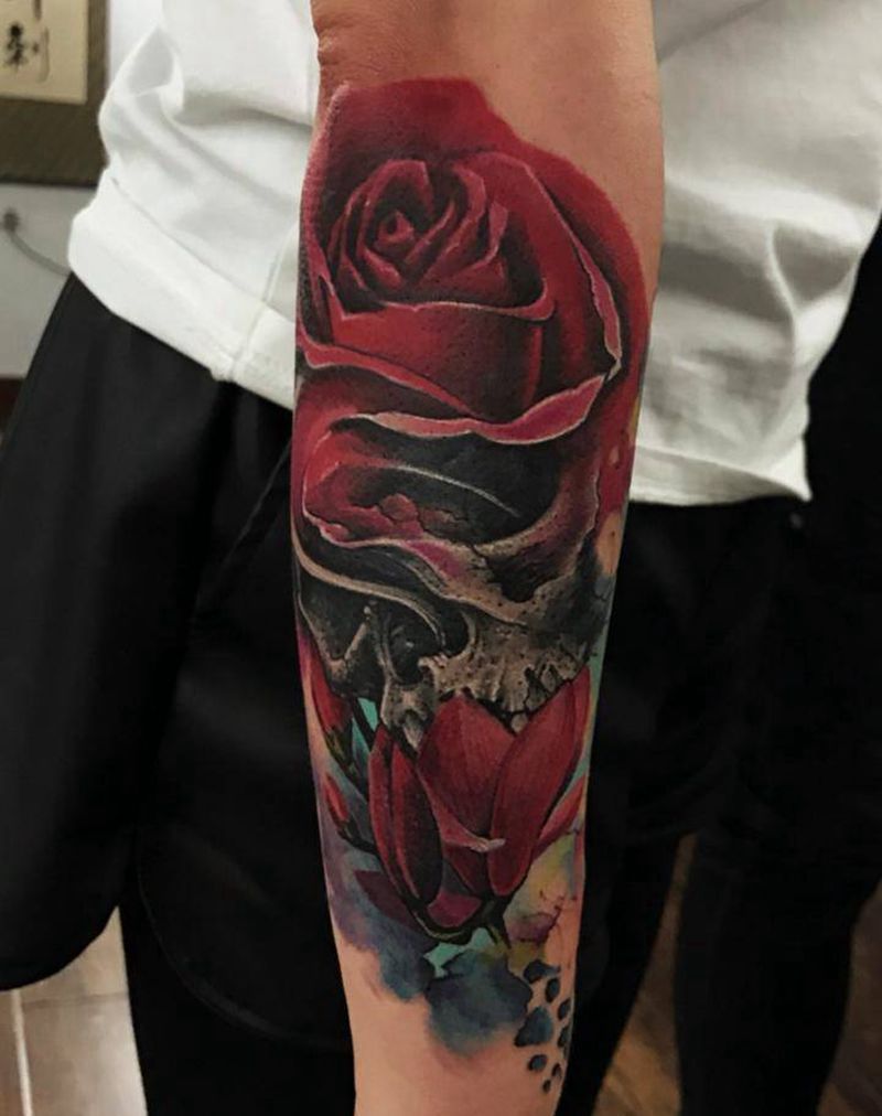 欧美骷髅与花纹身图片