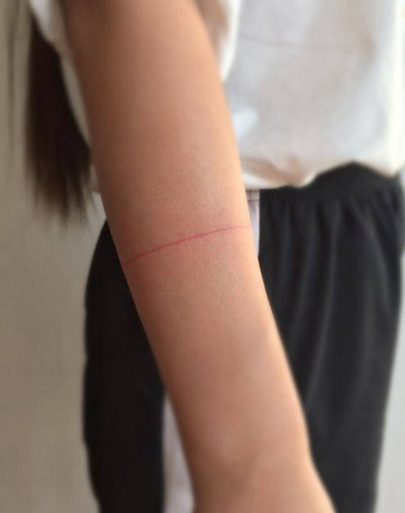 线纹身图片_手臂New School纹身图案