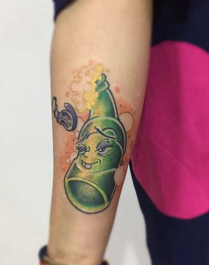 乐堡啤酒纹身图片_手臂New School纹身图案