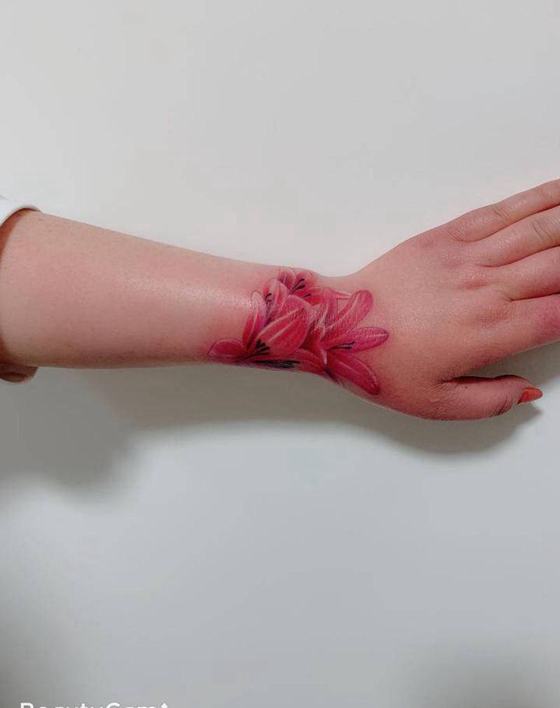 百合纹身图片_欧美写实纹身图案