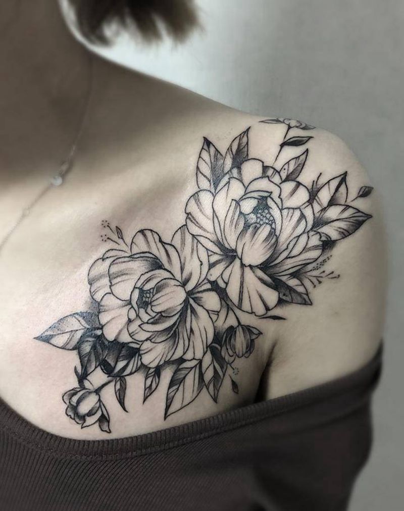 花纹身图片_胸部New School纹身图案