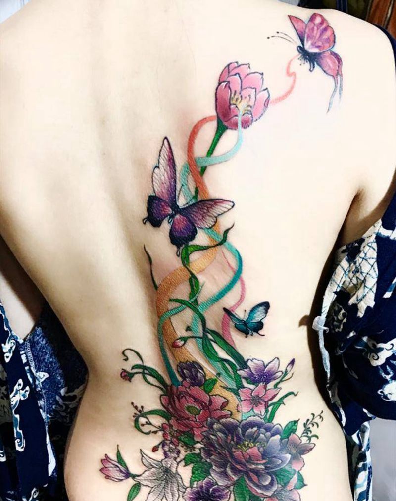 蝶恋花纹身图片_肩部背部水彩新传统纹身图案