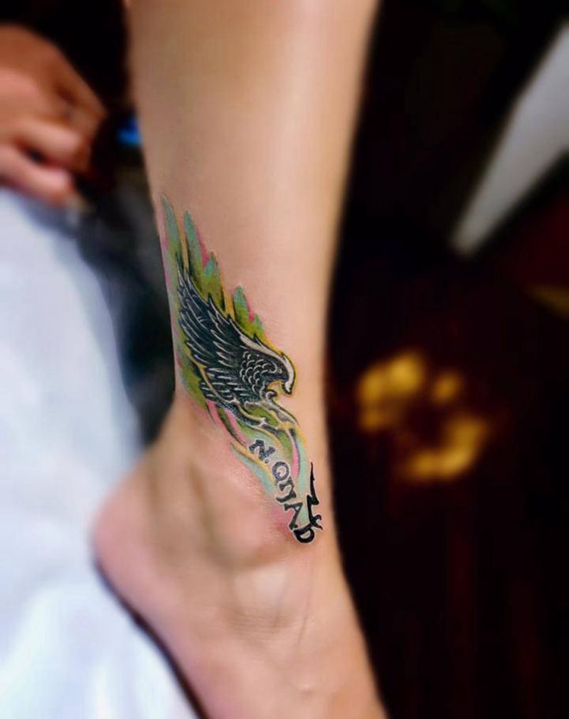 翅膀纹身图片_脚部腿部水彩图腾纹身图案