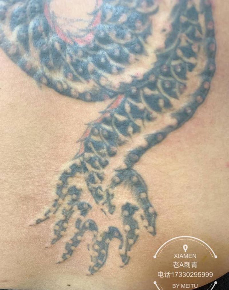 专业洗纹身纹身图片_背部老传统洗掉遮盖纹身图案