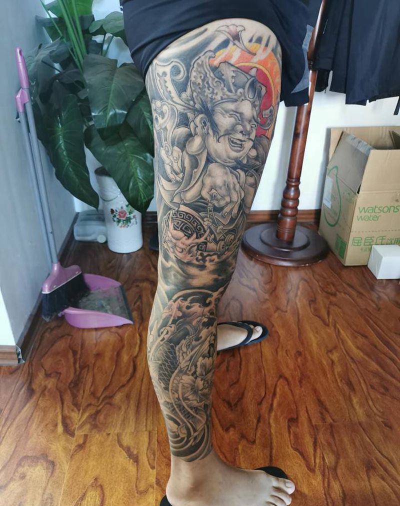 财神➕招财鱼➕貔貅纹身图片_腿部新传统老传统纹身图案