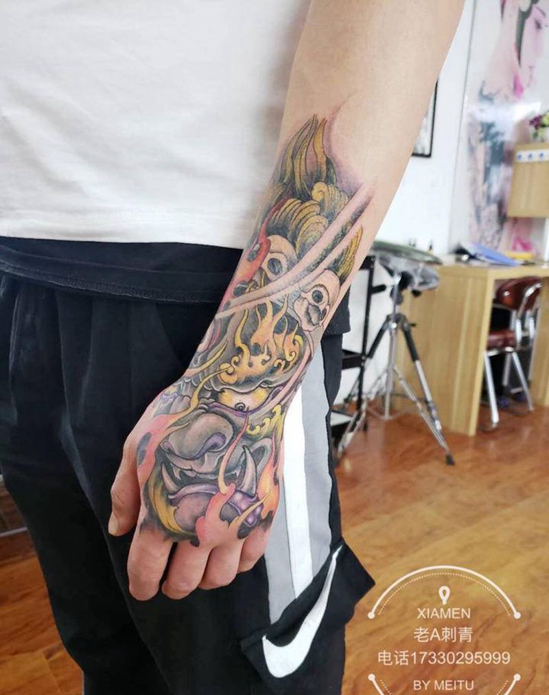 手部般若纹身图片_手部老传统般若纹身图案