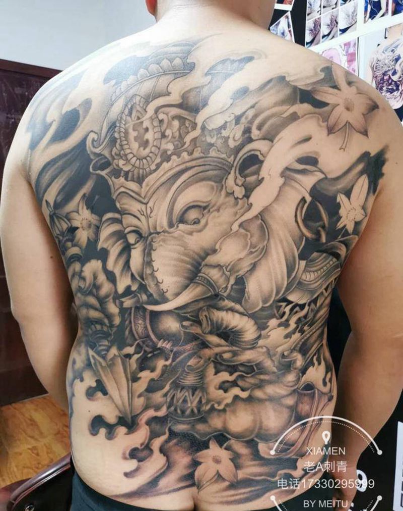 象神纹身图片_背部老传统新传统象神纹身图案