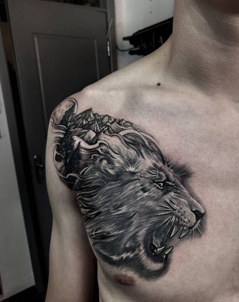 狮子纹身图片_胸部欧美写实纹身图案