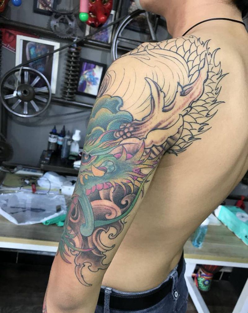 龙纹身图片_手臂手部新传统纹身图案