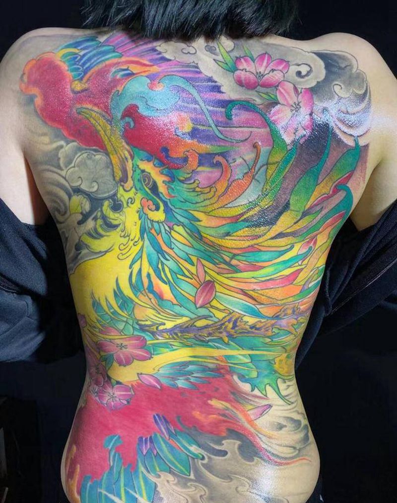 凤凰纹身图片_肩部背部新传统纹身图案