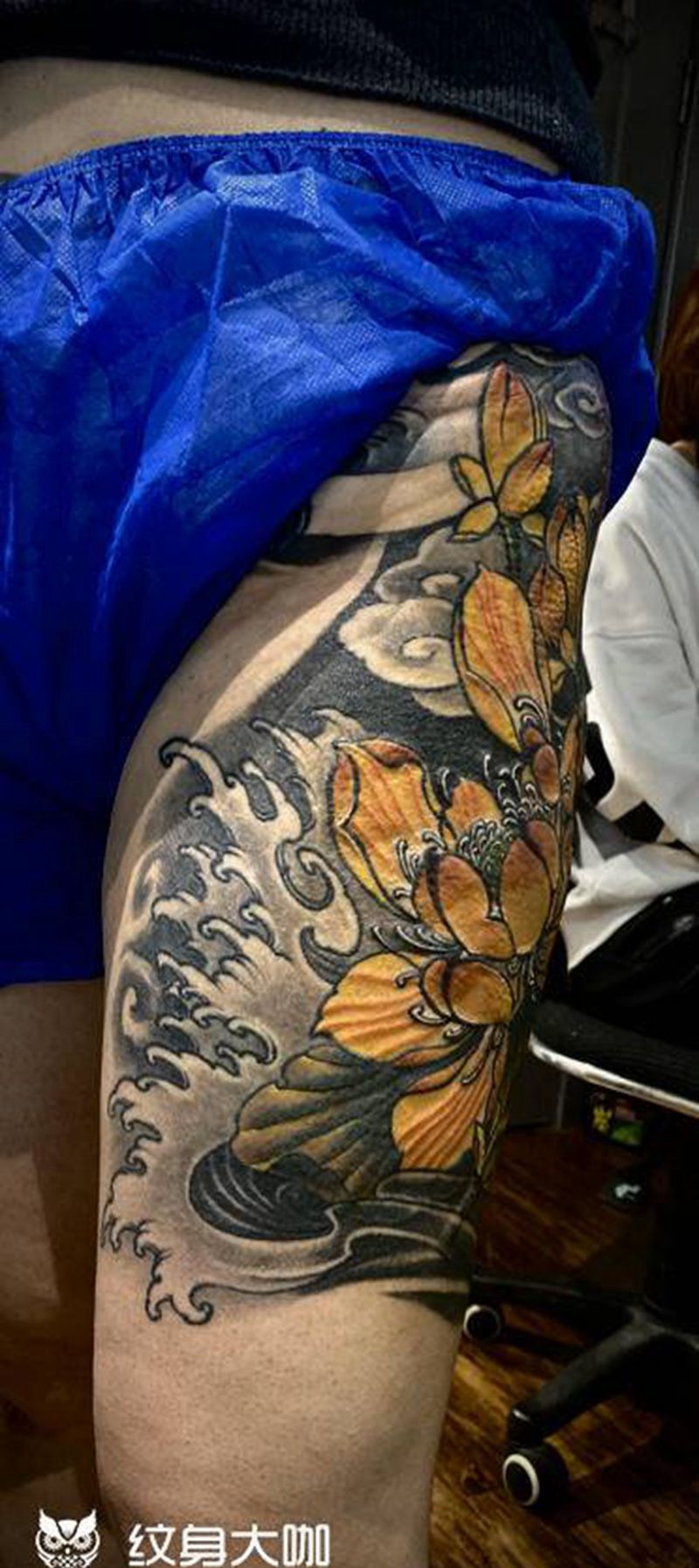 莲纹身图片_腿部新传统老传统纹身图案