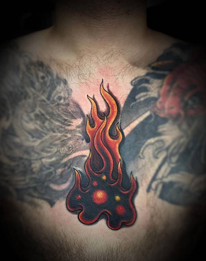 火纹身图片_胸部老传统Old School纹身图案