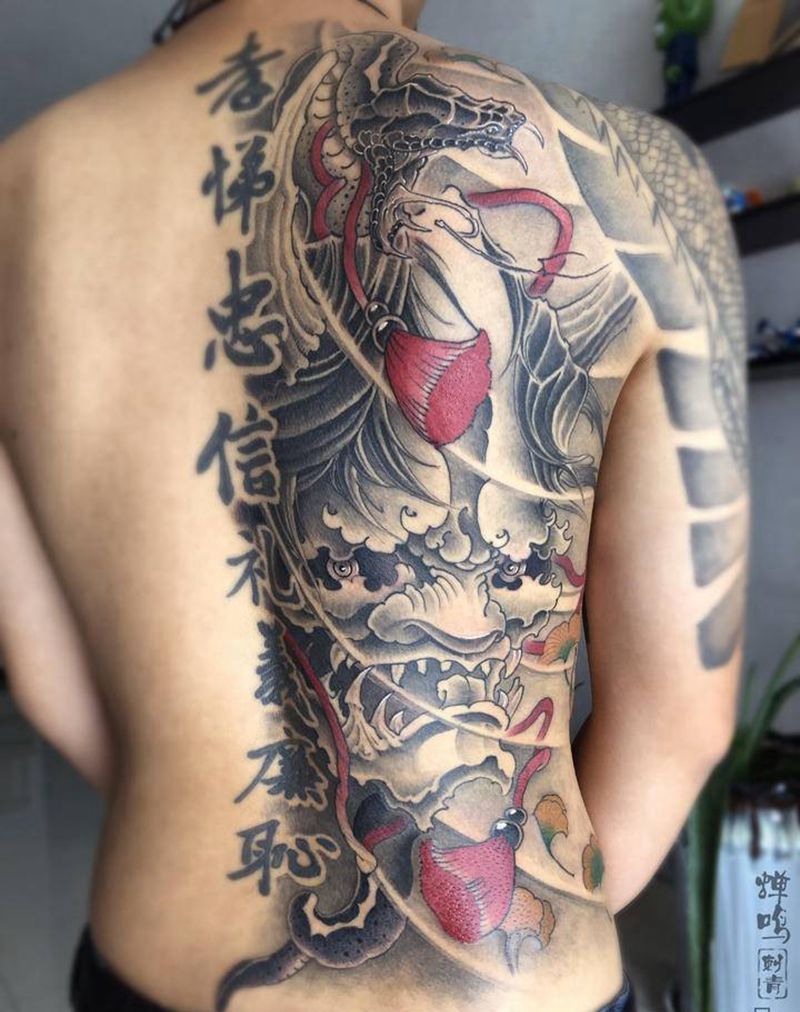 蛇盘般若纹身图片_背部新传统纹身图案