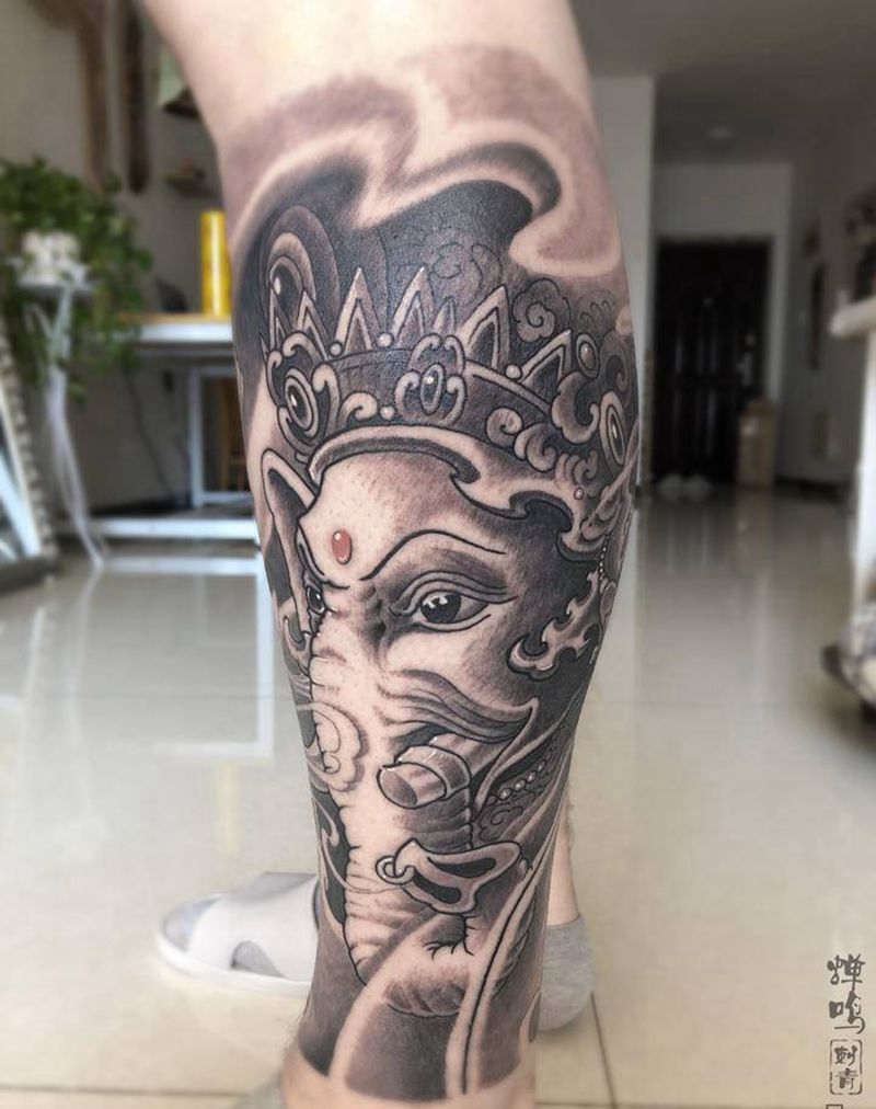 象神x菊花纹身图片_腿部新传统纹身图案