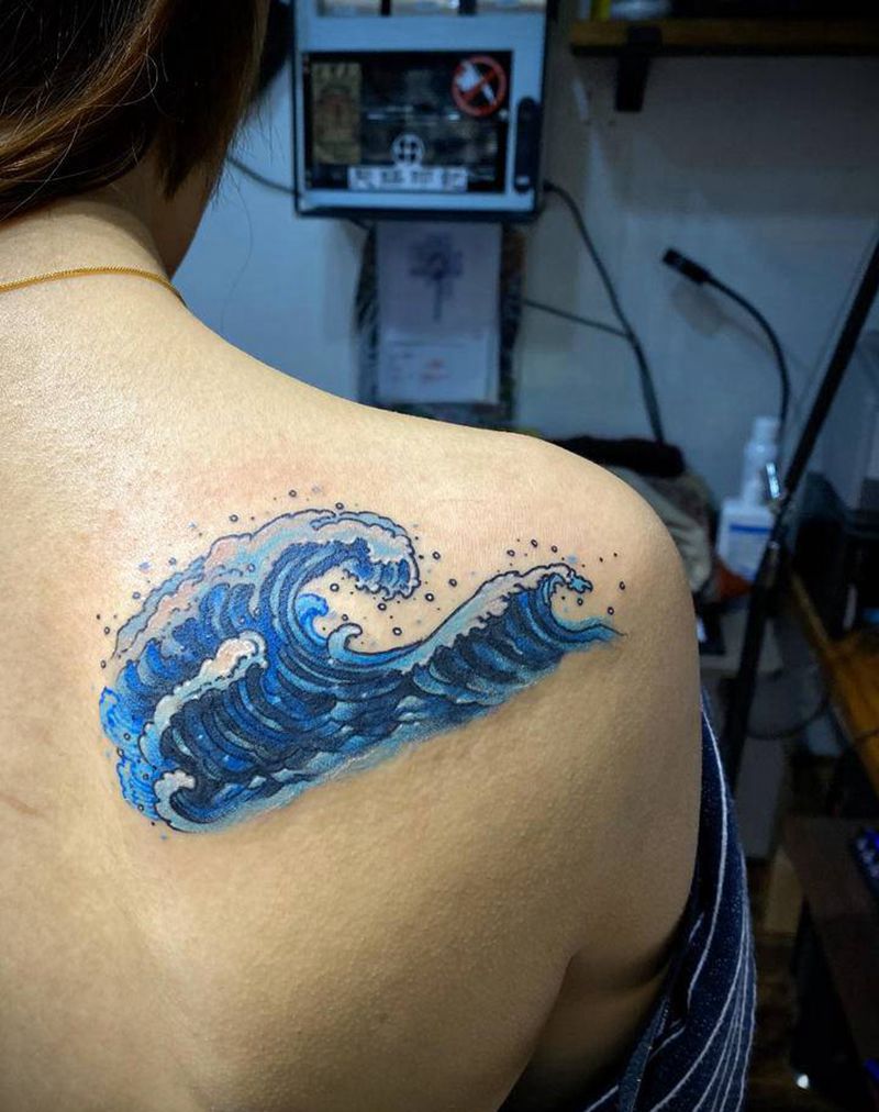 海浪纹身图片_肩部背部水彩纹身图案