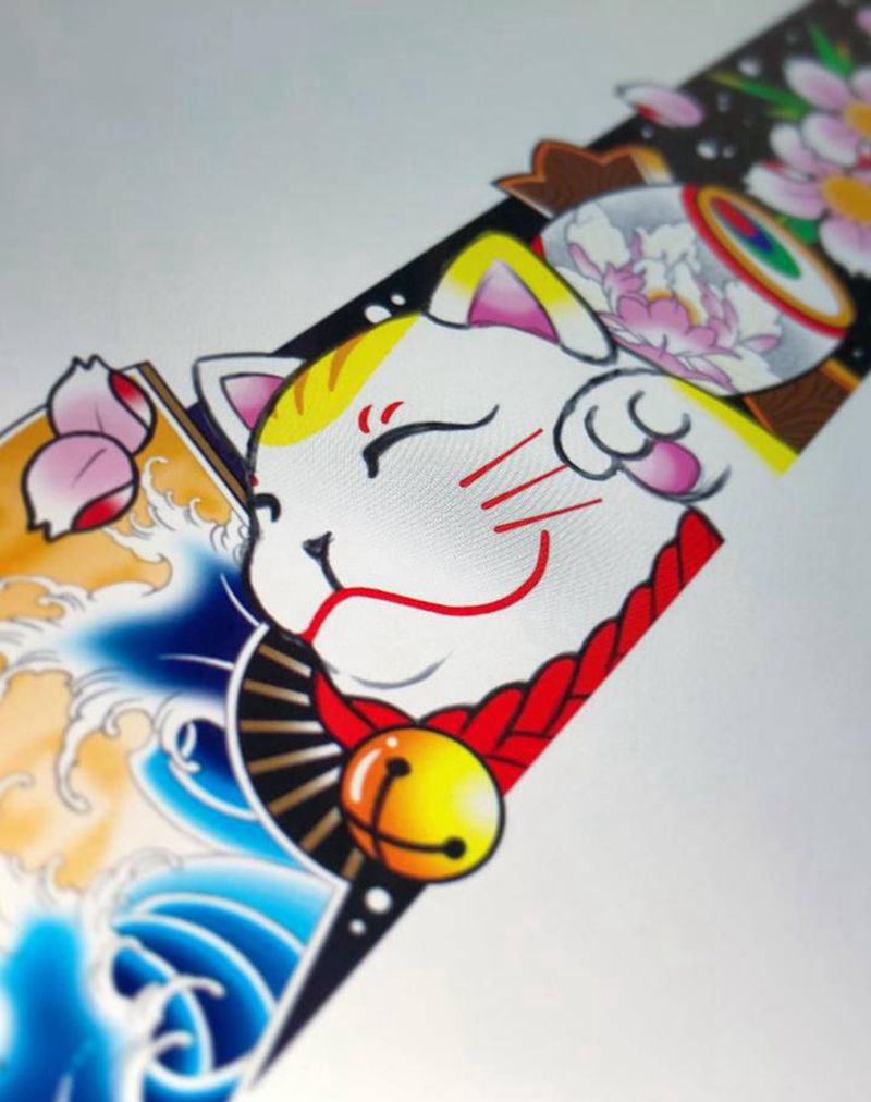 招财猫纹身图片_腿部New School纹身图案