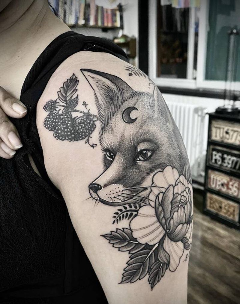 狐狸纹身图片_手臂点刺欧美写实纹身图案