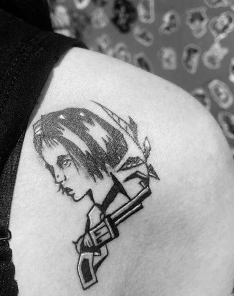 Olds纹身图片_肩部新传统纹身图案