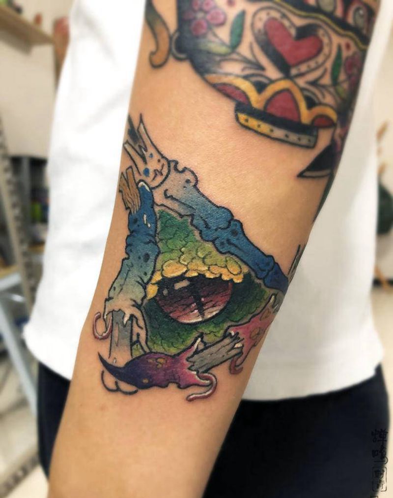 全知之眼纹身图片_手臂Old School纹身图案