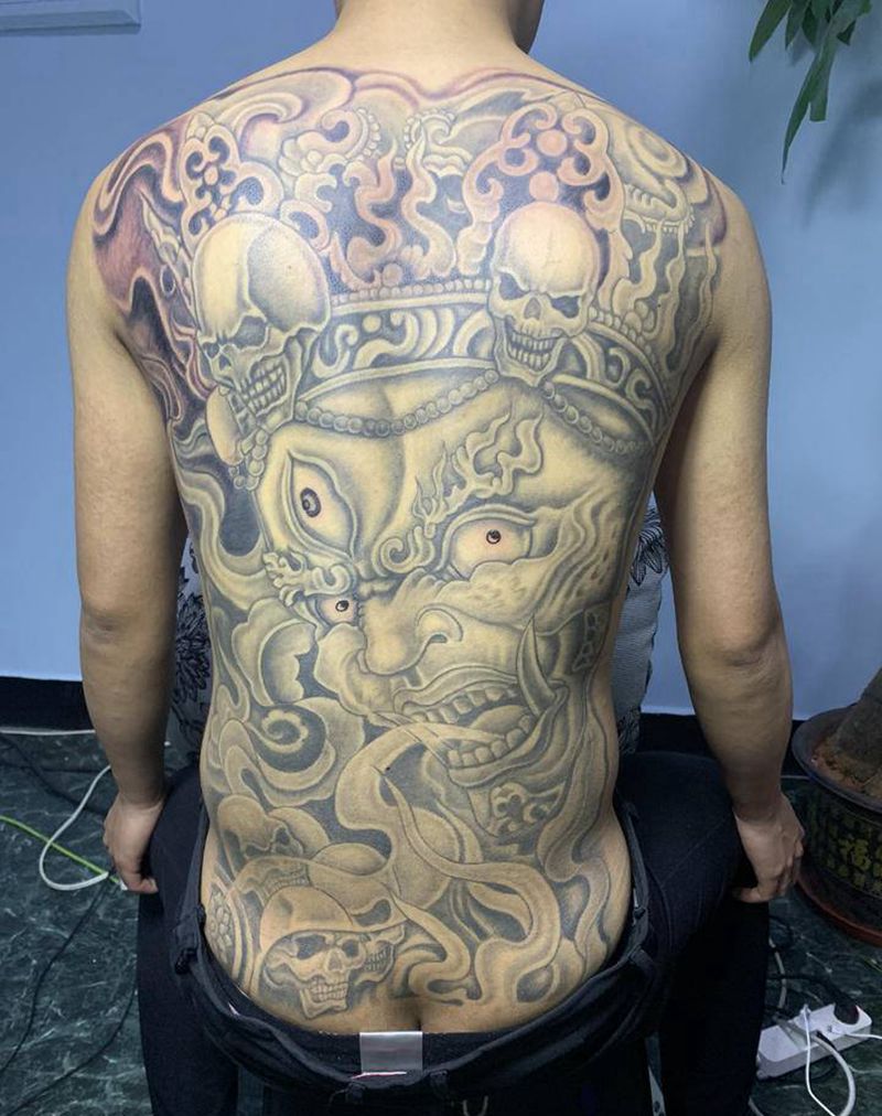 大黑天神纹身图片_背部新传统纹身图案