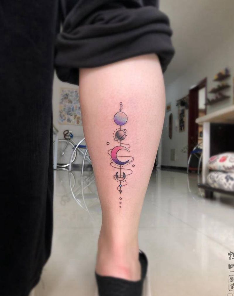 星系纹身图片_腿部Old School纹身图案