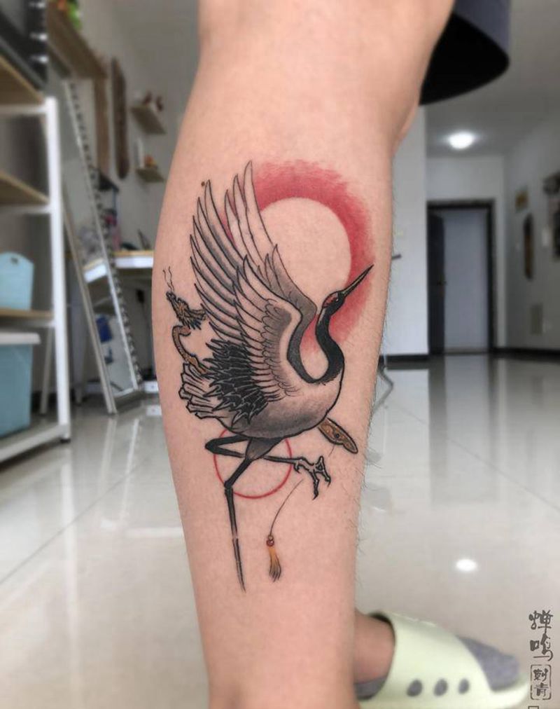 鹤纹身图片_腿部新传统纹身图案