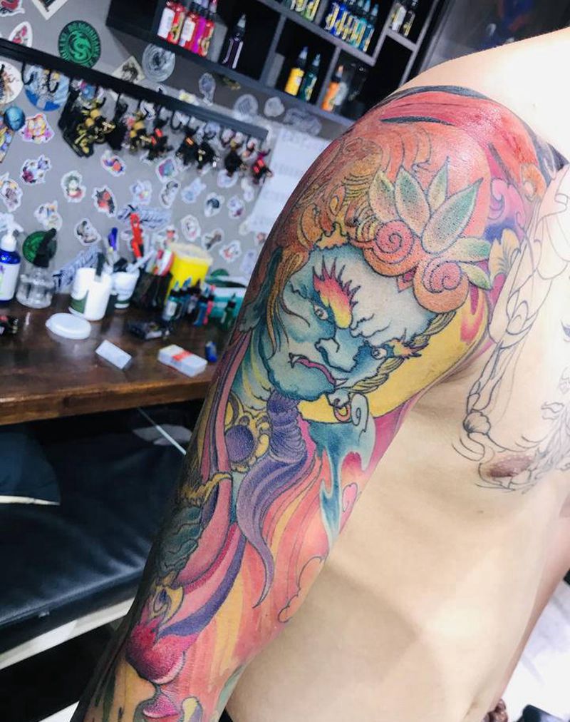 花臂完成纹身图片_手臂新传统纹身图案