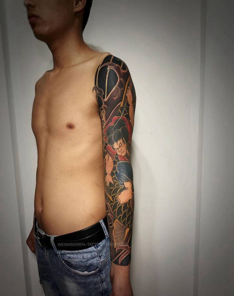 彩色花臂纹身图片_手臂新传统纹身图案