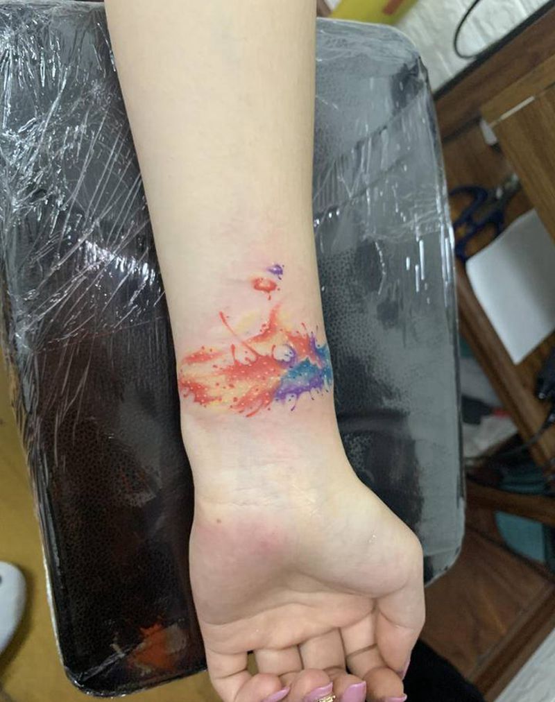 荧光水墨纹身图片_手臂新传统纹身图案