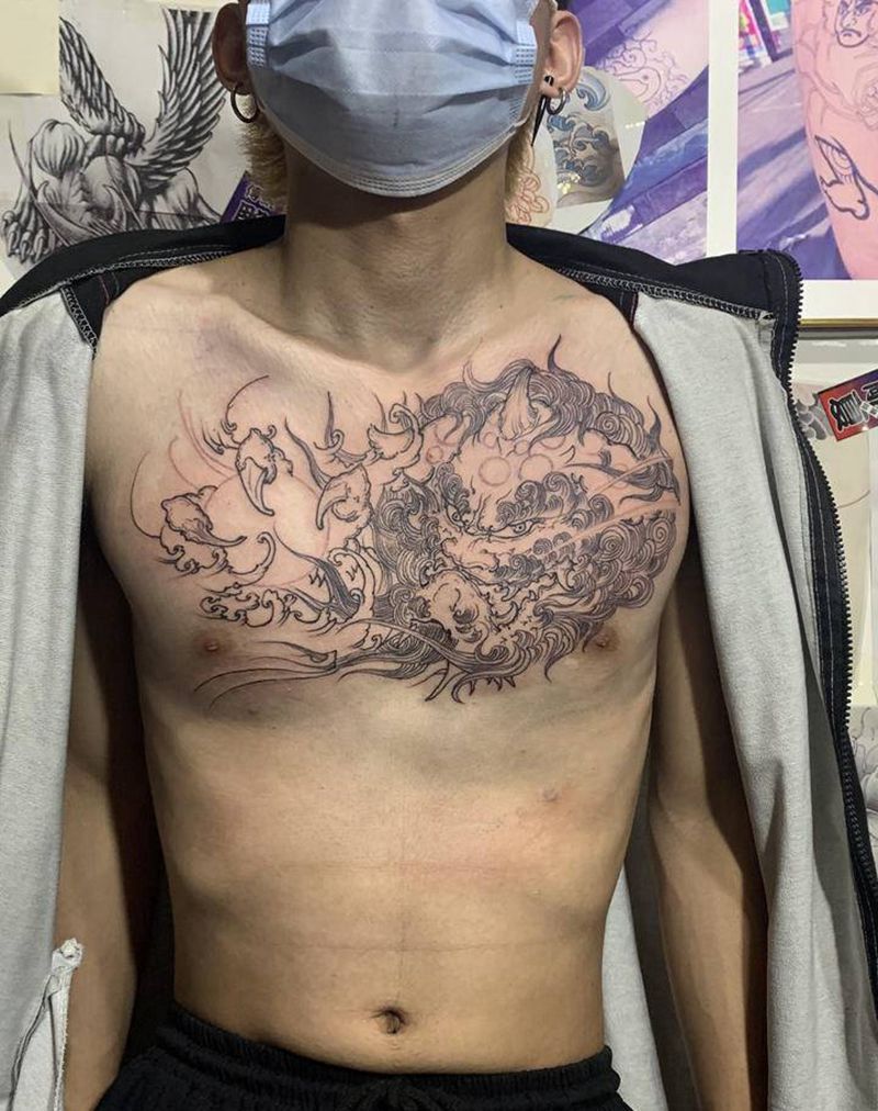 大狮子 吼吼吼纹身图片_胸部纹身图案