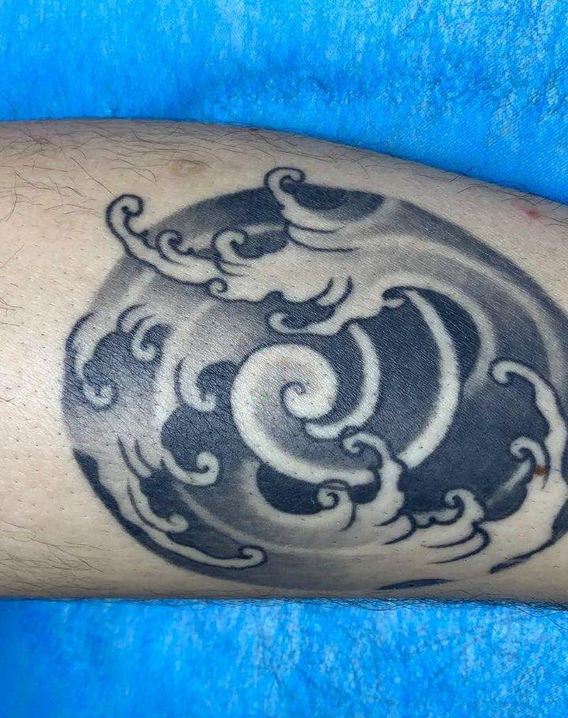 水浪圈纹身图片_腿部新传统纹身图案