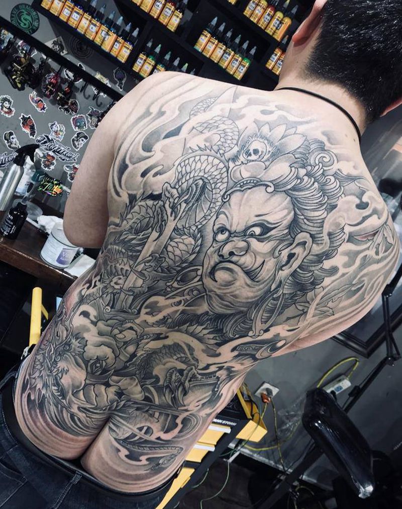 冥王纹身图片_肩部背部新传统纹身图案