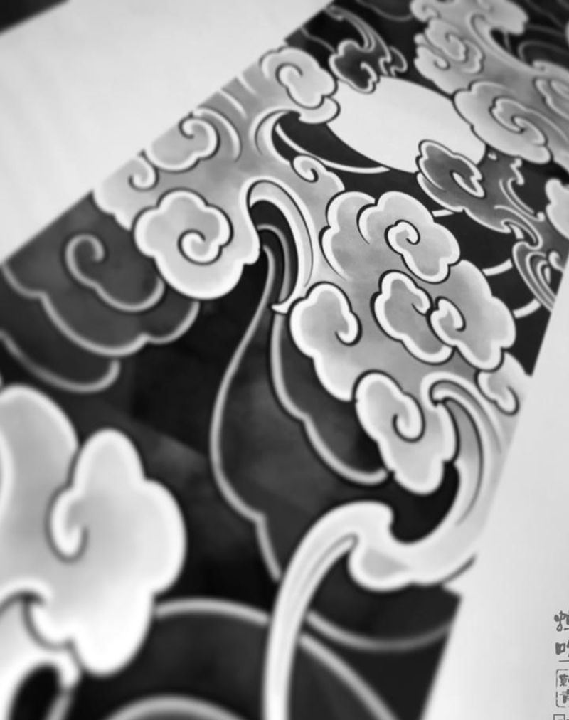 云纹身图片_手臂脚部新传统纹身图案