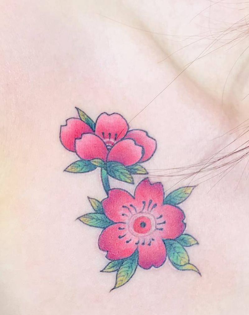 樱花纹身图片_肩部胸部新传统水彩纹身图案