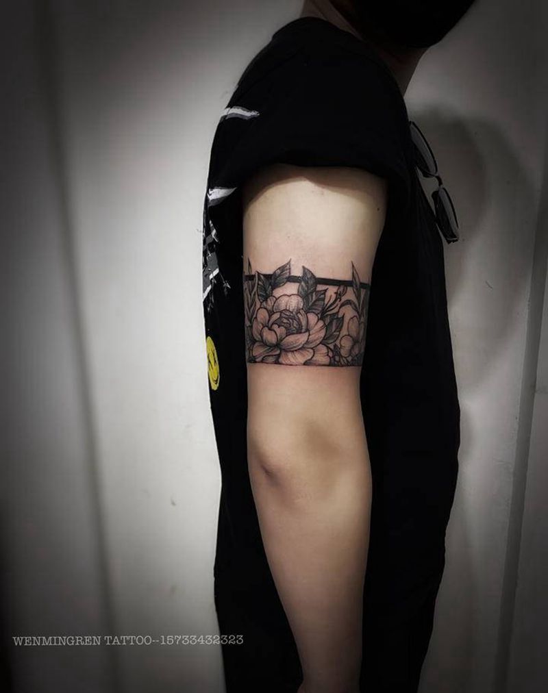 素花纹身图片_手臂新传统纹身图案