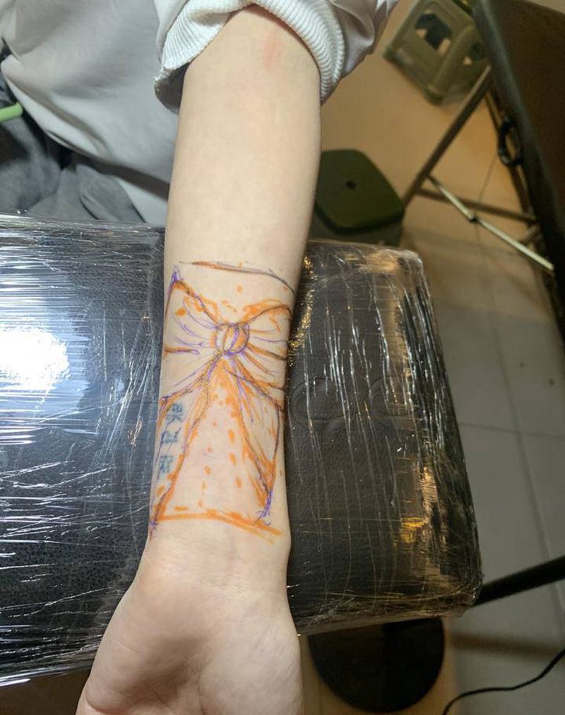 遮盖蝴蝶纹身图片_手臂纹身图案