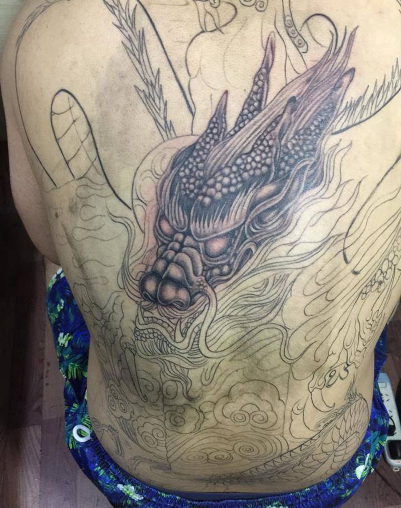 龙游华夏纹身图片_传统背部动物纹身图案