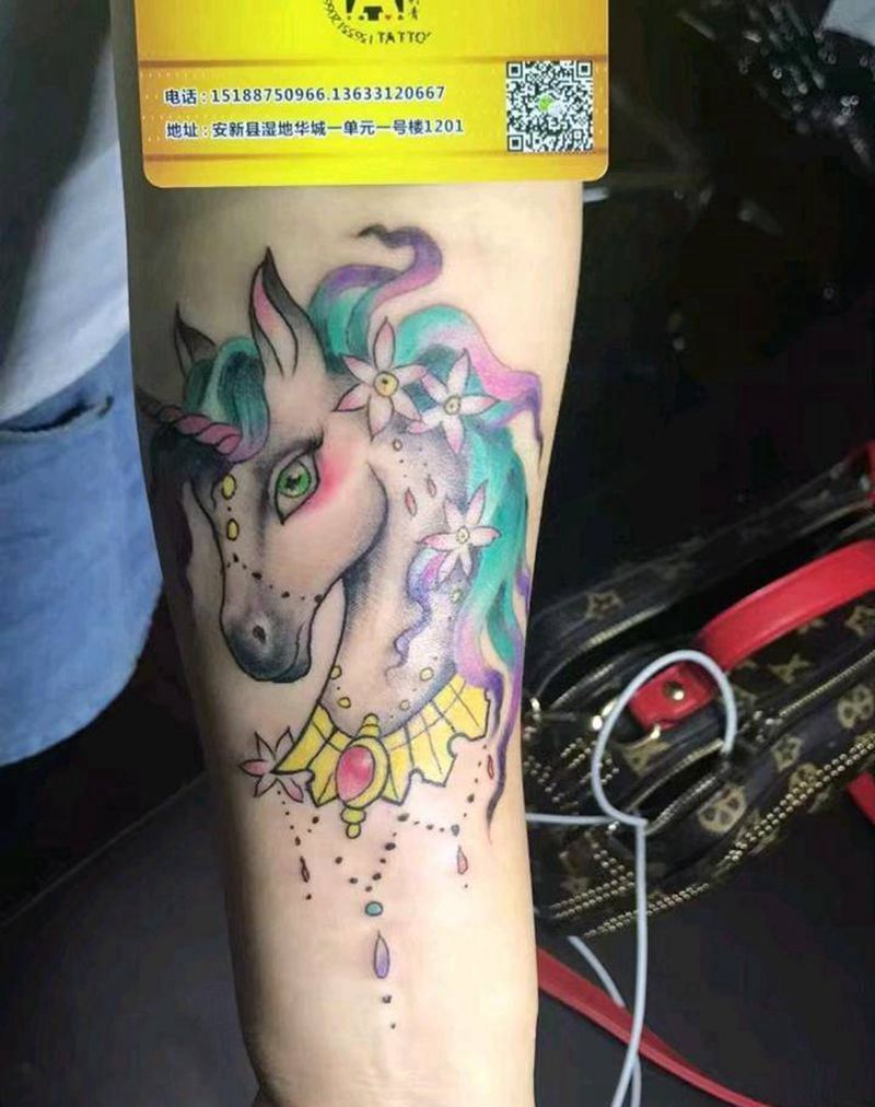 马纹身图片_手部水墨水彩纹身图案