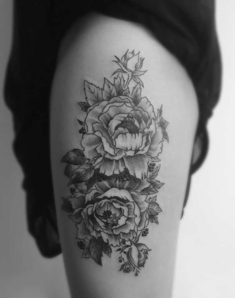 牡丹花纹身图片_成品腿部清新植物纹身图案