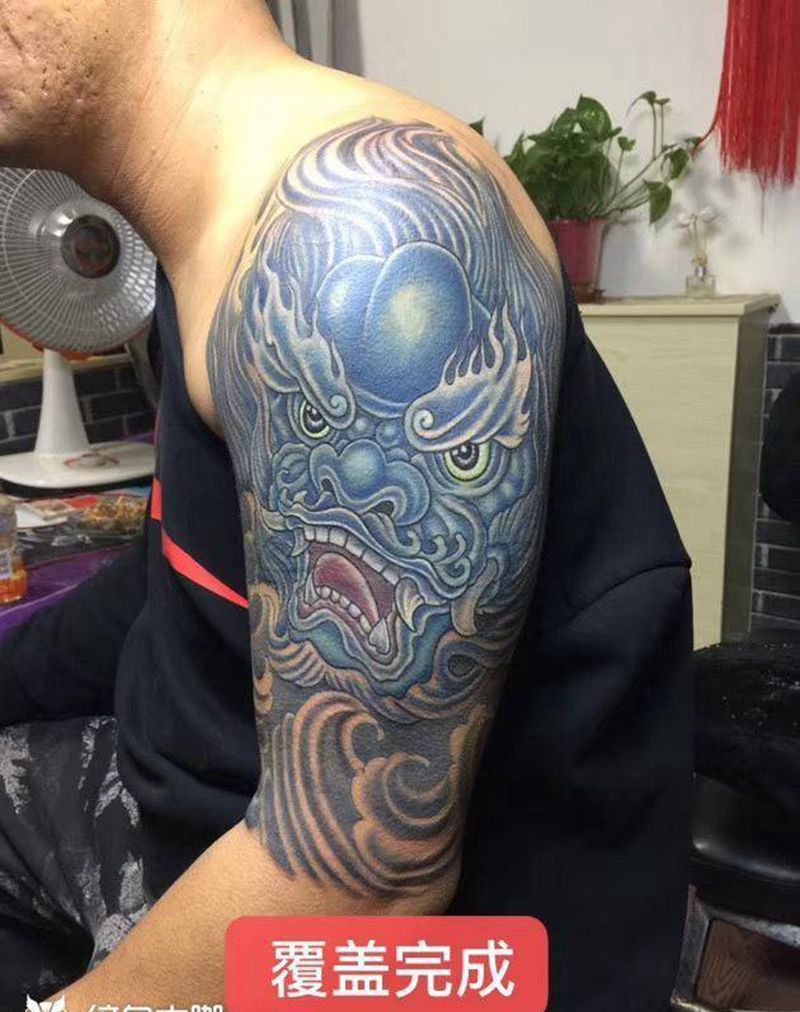 大臂覆盖纹身图片