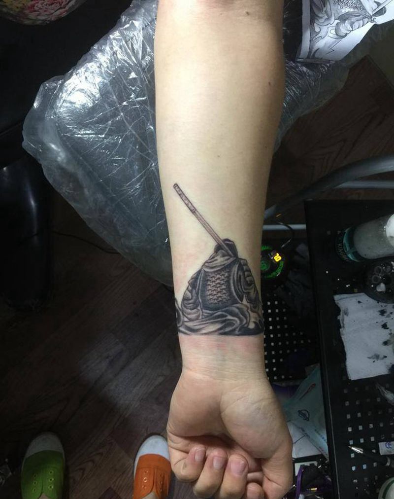 手腕悟空背影覆盖纹身图片