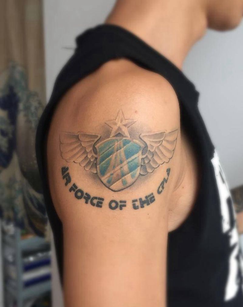 空军徽标纹身图片_成品手臂写实清新静物字符图腾纹身图案