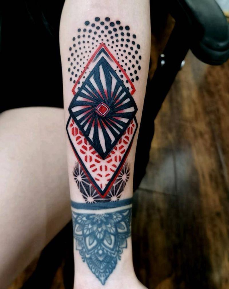 图腾纹身图片_手臂图腾纹身图案