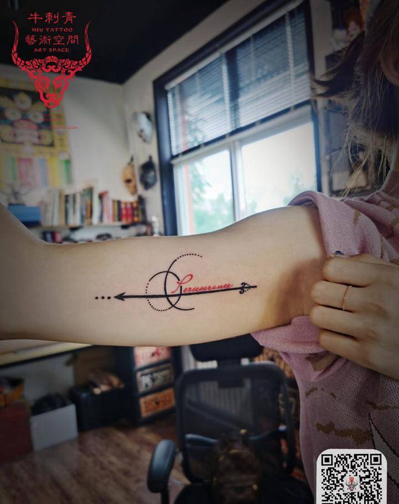 小图纹身图片_手臂几何纹身图案