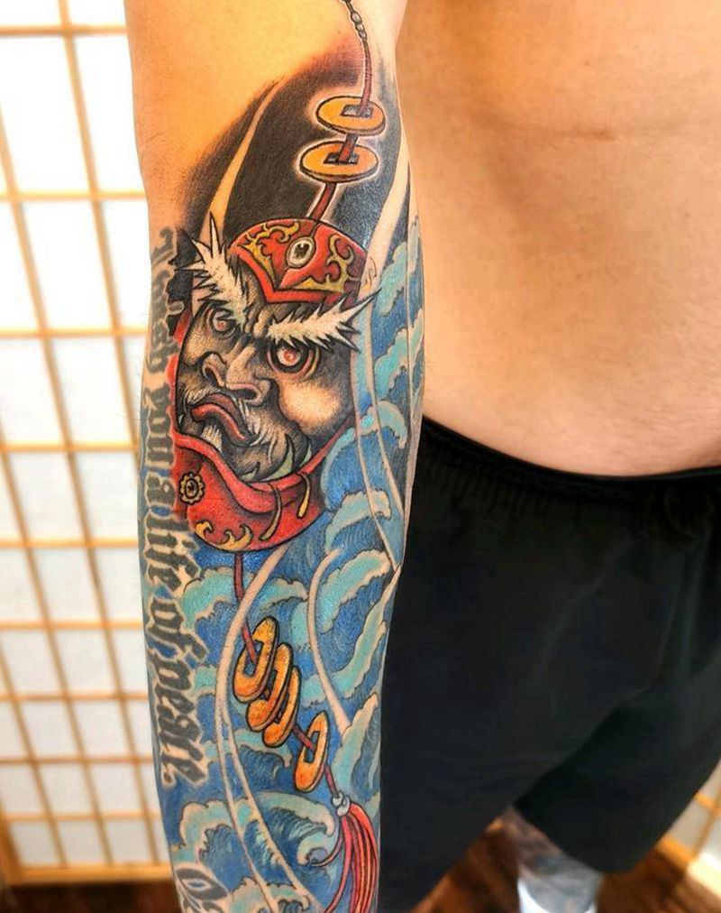 招财猫+达摩蛋纹身图片_手臂New School纹身图案